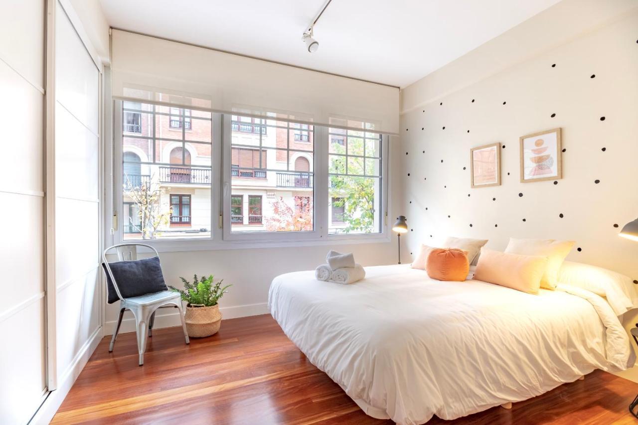 Gran Apartamento Con Estilo En El Centro De บิลเบา ภายนอก รูปภาพ