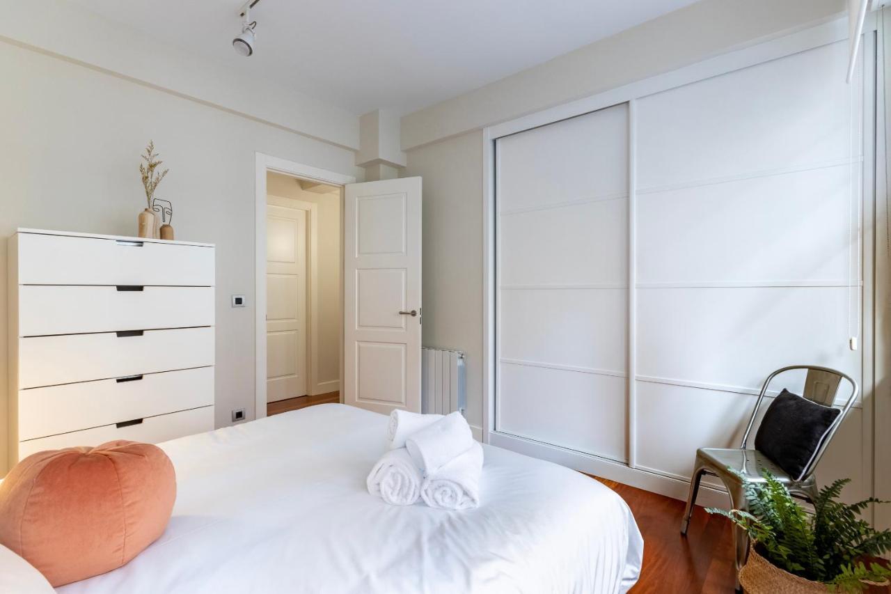 Gran Apartamento Con Estilo En El Centro De บิลเบา ภายนอก รูปภาพ